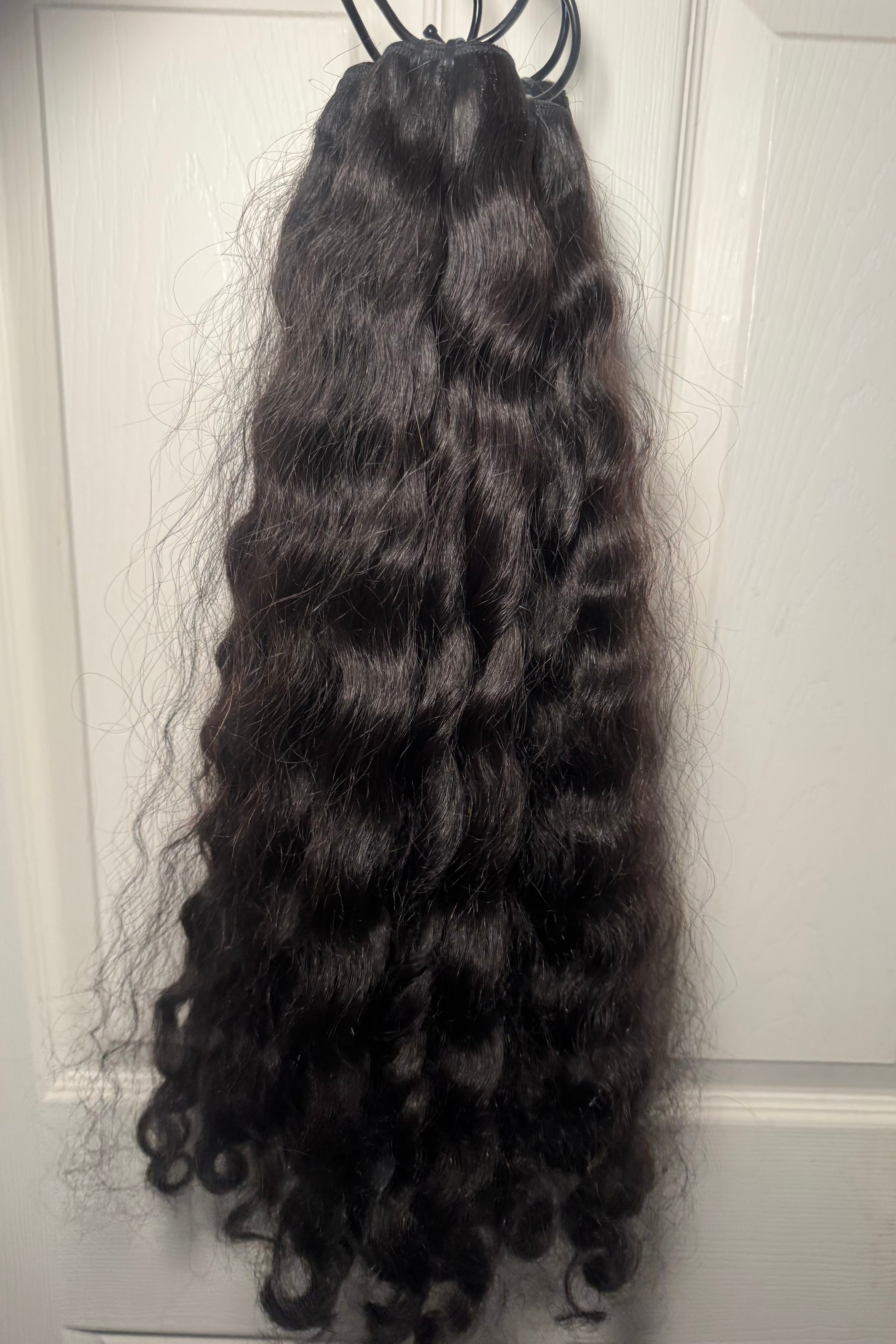 Laos Loose Curly (PRE ORDER)