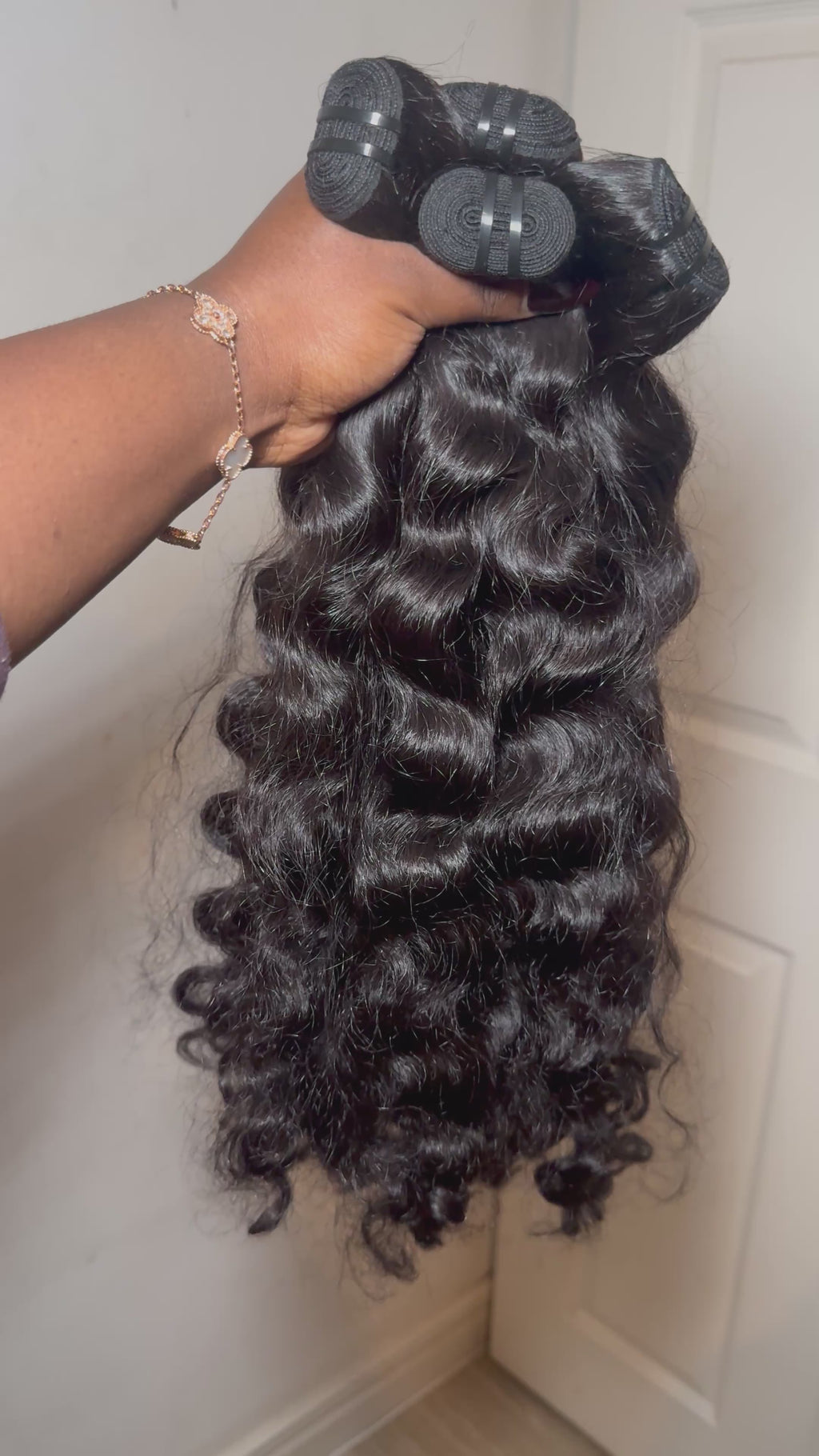 Laos Loose Curly (PRE ORDER)